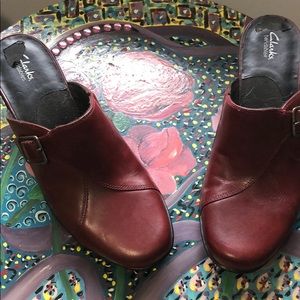 Clark’s brown slide on shoes